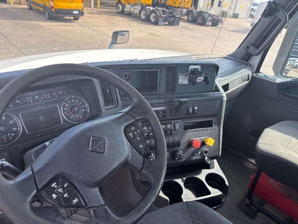 Day Cab Tractor-Heavy Duty Tractors-International-2019-LT625-Hammond-LA-265,285\n\t\tmiles-$ 34,000 - Image 11