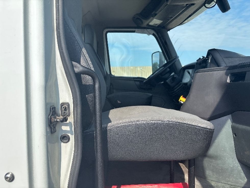 Day Cab Tractor-Heavy Duty Tractors-International-2019-LT625-Hammond-LA-265,285\n\t\tmiles-$ 34,000 - Image 14