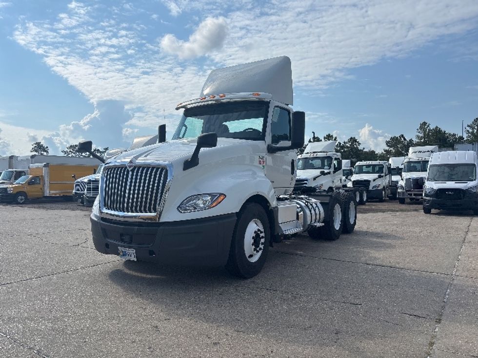 Day Cab Tractor-Heavy Duty Tractors-International-2019-LT625-Hammond-LA-265,285\n\t\tmiles-$ 34,000 - Image 3