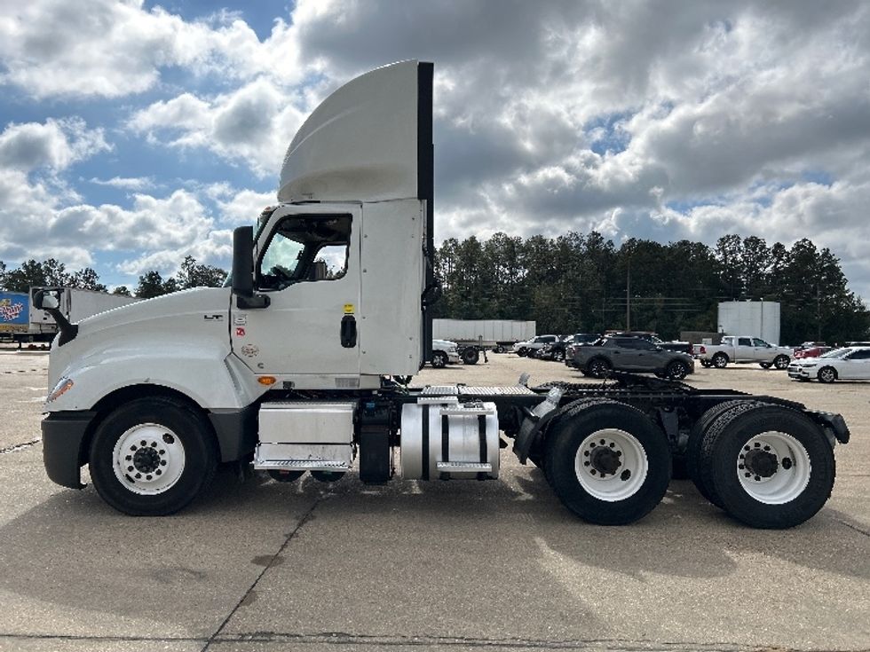 Day Cab Tractor-Heavy Duty Tractors-International-2019-LT625-Hammond-LA-293,113\n\t\tmiles-$ 52,250 - Image 4
