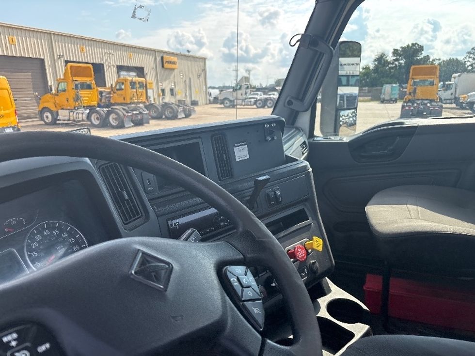 Day Cab Tractor-Heavy Duty Tractors-International-2019-LT625-Hammond-LA-346,614\n\t\tmiles-$ 29,750 - Image 10