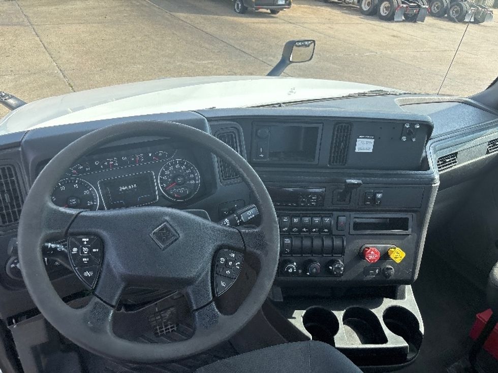 Day Cab Tractor-Heavy Duty Tractors-International-2019-LT625-Hammond-LA-346,614\n\t\tmiles-$ 29,750 - Image 11