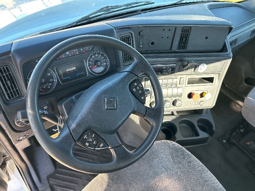 Day Cab Tractor-Heavy Duty Tractors-International-2019-LT625-Hammond-LA-414,006\n\t\tmiles-$ 44,500 - Image 11