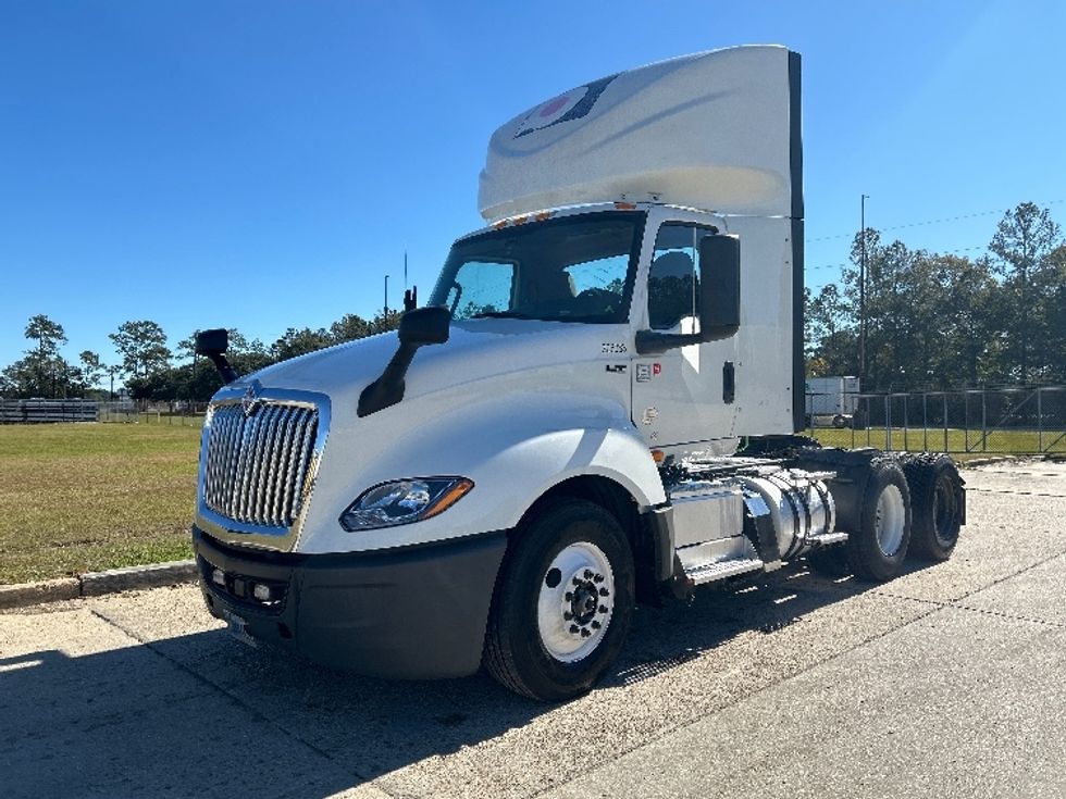 Day Cab Tractor-Heavy Duty Tractors-International-2019-LT625-Hammond-LA-414,006\n\t\tmiles-$ 44,500 - Image 3