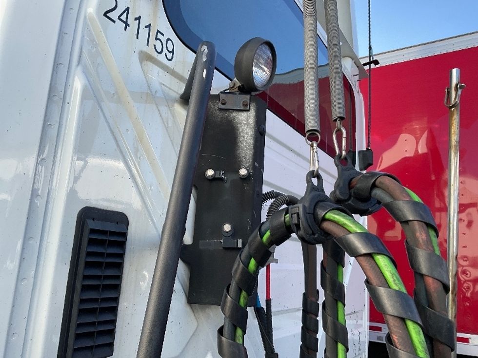 Day Cab Tractor-Heavy Duty Tractors-International-2019-LT625-Harrisburg-PA-200,973\n\t\tmiles-$ 34,750 - Image 19