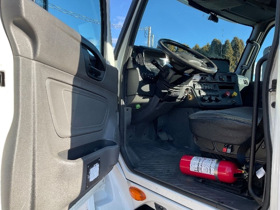 Day Cab Tractor-Heavy Duty Tractors-International-2019-LT625-Harrisburg-PA-200,973\n\t\tmiles-$ 34,750 - Image 9