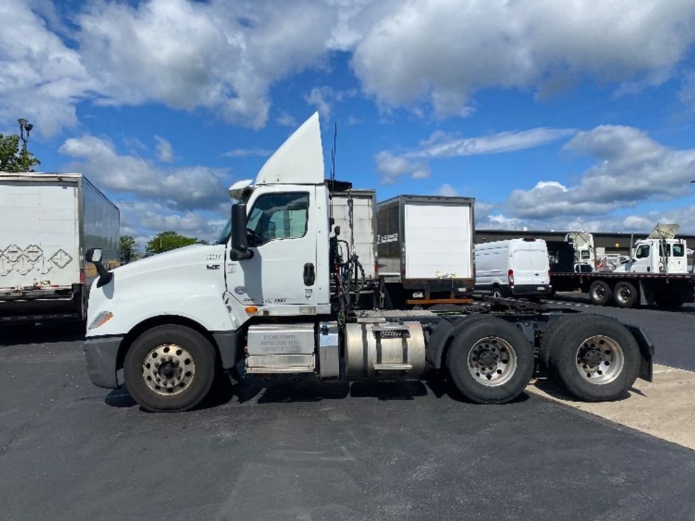 Day Cab Tractor-Heavy Duty Tractors-International-2019-LT625-Harrisburg-PA-340,794\n\t\tmiles-$ 27,750 - Image 4