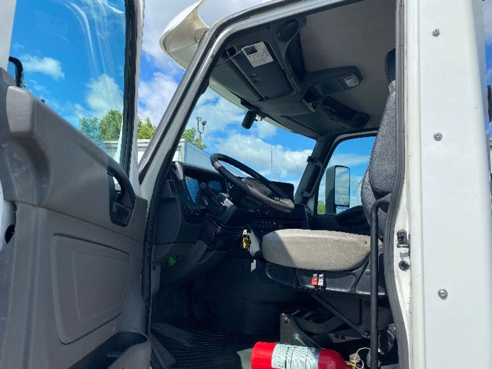 Day Cab Tractor-Heavy Duty Tractors-International-2019-LT625-Harrisburg-PA-340,794\n\t\tmiles-$ 27,750 - Image 9