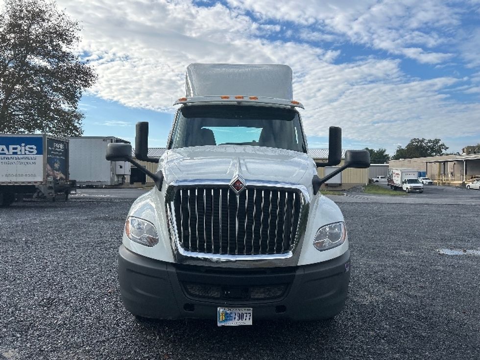 Day Cab Tractor-Heavy Duty Tractors-International-2019-LT625-Harrisburg-PA-392,570\n\t\tmiles-$ 23,000 - Image 2