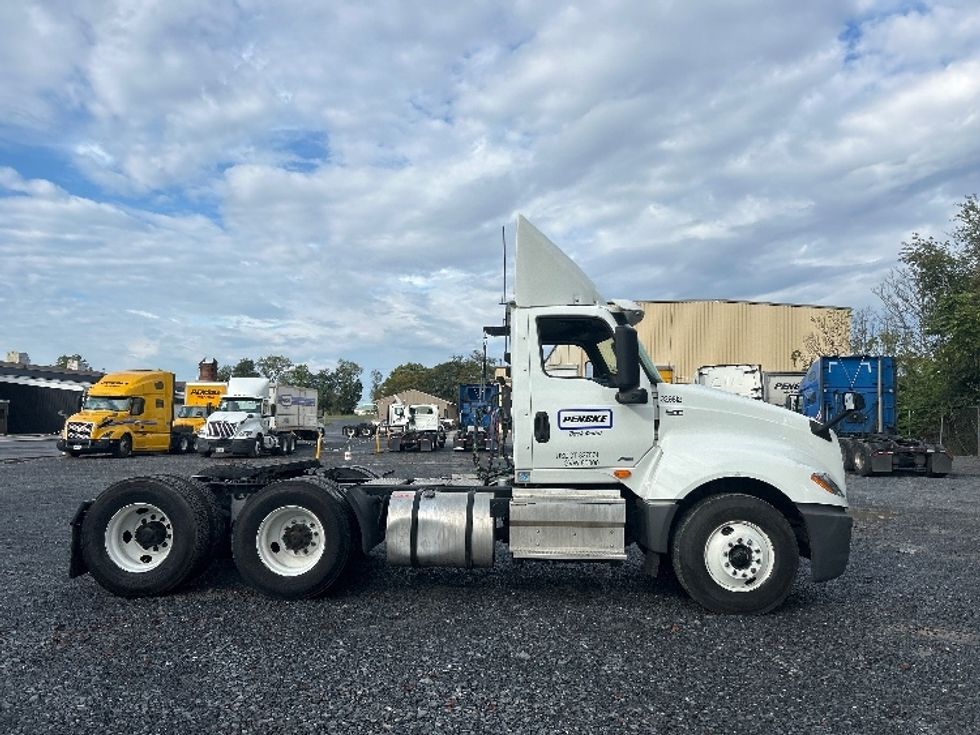 Day Cab Tractor-Heavy Duty Tractors-International-2019-LT625-Harrisburg-PA-392,570\n\t\tmiles-$ 23,000 - Image 8