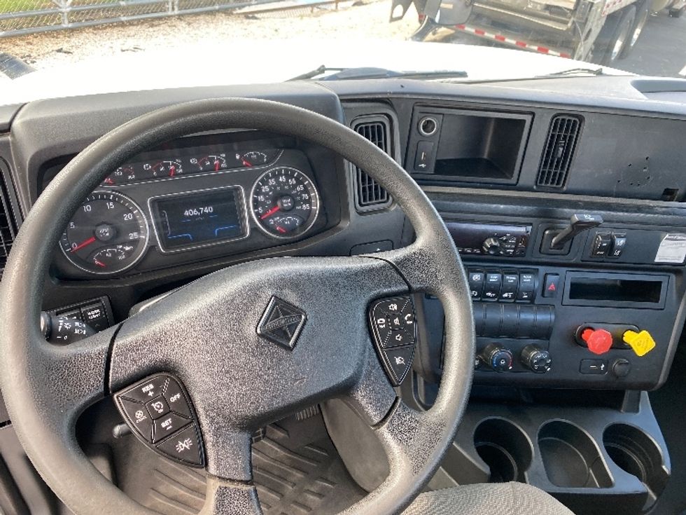 Day Cab Tractor-Heavy Duty Tractors-International-2019-LT625-Harrisburg-PA-406,740\n\t\tmiles-$ 24,250 - Image 11