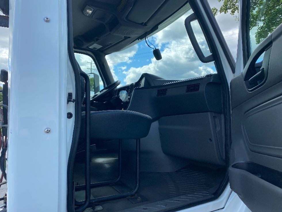 Day Cab Tractor-Heavy Duty Tractors-International-2019-LT625-Harrisburg-PA-406,740\n\t\tmiles-$ 24,250 - Image 12