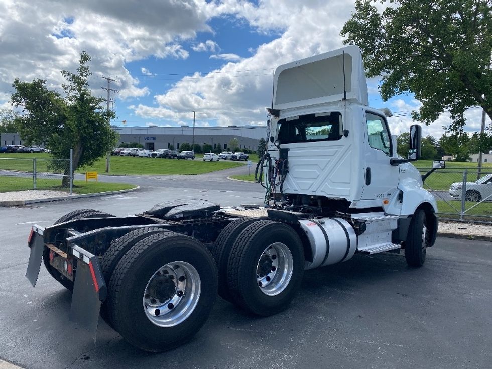 Day Cab Tractor-Heavy Duty Tractors-International-2019-LT625-Harrisburg-PA-406,740\n\t\tmiles-$ 24,250 - Image 7
