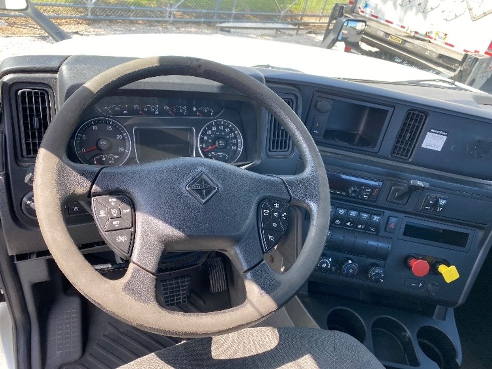 Day Cab Tractor-Heavy Duty Tractors-International-2019-LT625-Harrisburg-PA-417,977\n\t\tmiles-$ 23,500 - Image 11