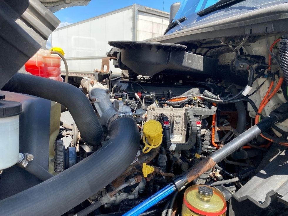 Day Cab Tractor-Heavy Duty Tractors-International-2019-LT625-Harrisburg-PA-417,977\n\t\tmiles-$ 23,500 - Image 16