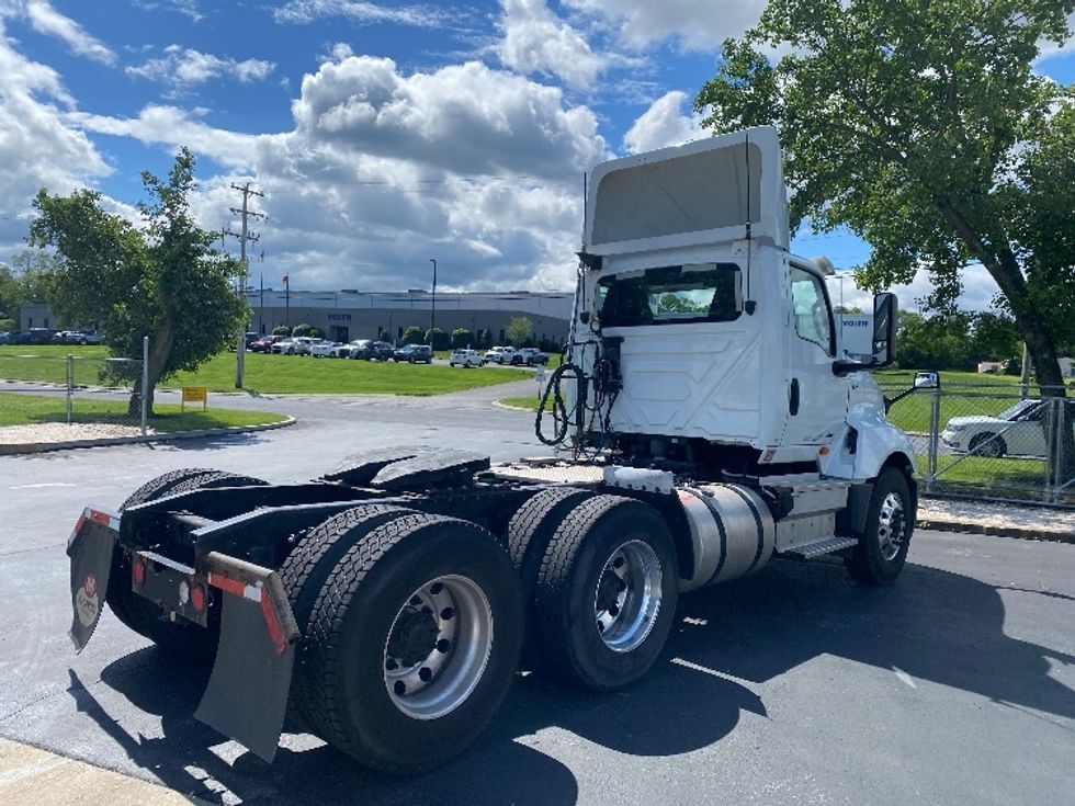 Day Cab Tractor-Heavy Duty Tractors-International-2019-LT625-Harrisburg-PA-417,977\n\t\tmiles-$ 23,500 - Image 7