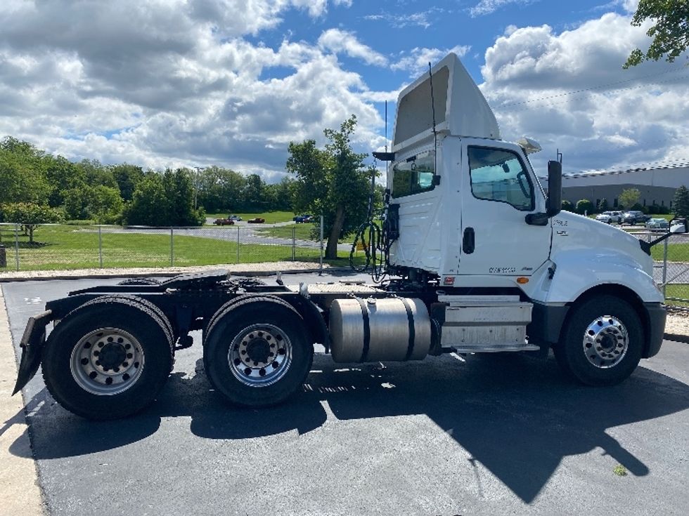 Day Cab Tractor-Heavy Duty Tractors-International-2019-LT625-Harrisburg-PA-417,977\n\t\tmiles-$ 23,500 - Image 8