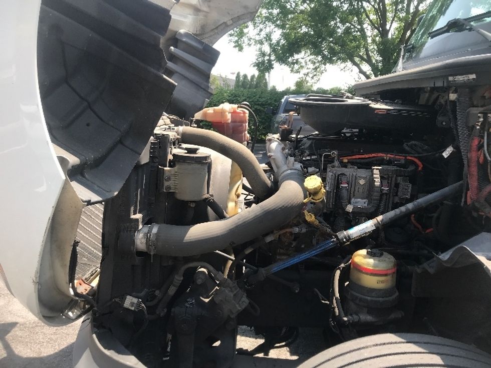 Day Cab Tractor-Heavy Duty Tractors-International-2019-LT625-Harrisburg-PA-492,435\n\t\tmiles-$ 22,750 - Image 16