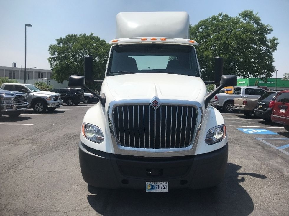 Day Cab Tractor-Heavy Duty Tractors-International-2019-LT625-Harrisburg-PA-492,435\n\t\tmiles-$ 22,750 - Image 2