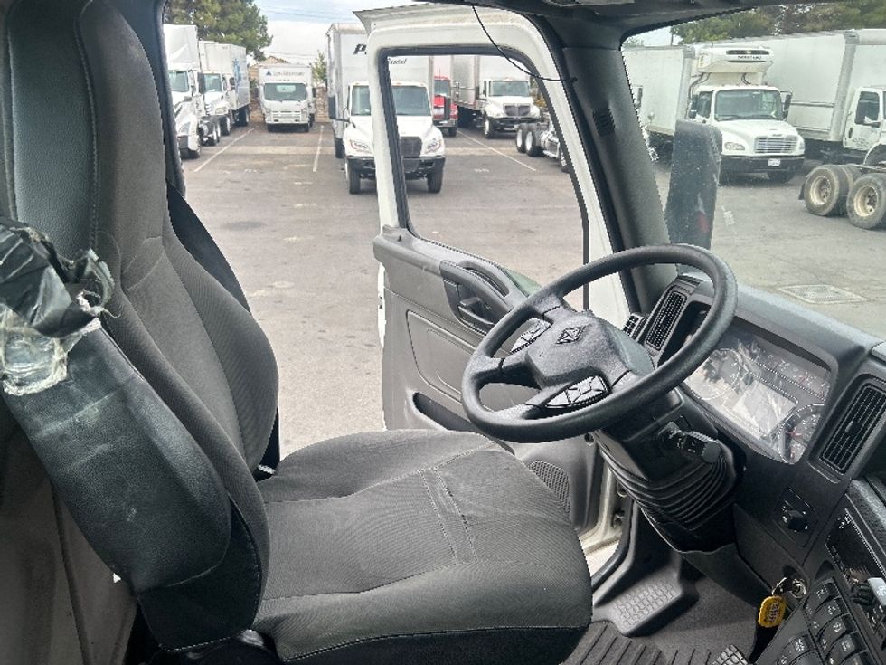 Day Cab Tractor-Heavy Duty Tractors-International-2019-LT625-Hayward-CA-212,237\n\t\tmiles-$ 27,500 - Image 14