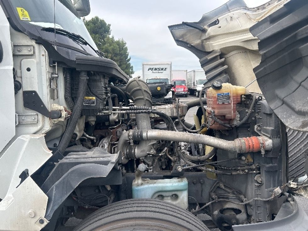 Day Cab Tractor-Heavy Duty Tractors-International-2019-LT625-Hayward-CA-212,237\n\t\tmiles-$ 27,500 - Image 15