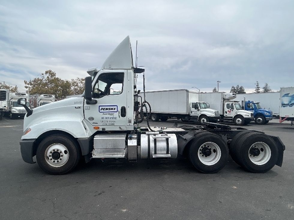 Day Cab Tractor-Heavy Duty Tractors-International-2019-LT625-Hayward-CA-212,237\n\t\tmiles-$ 27,500 - Image 4