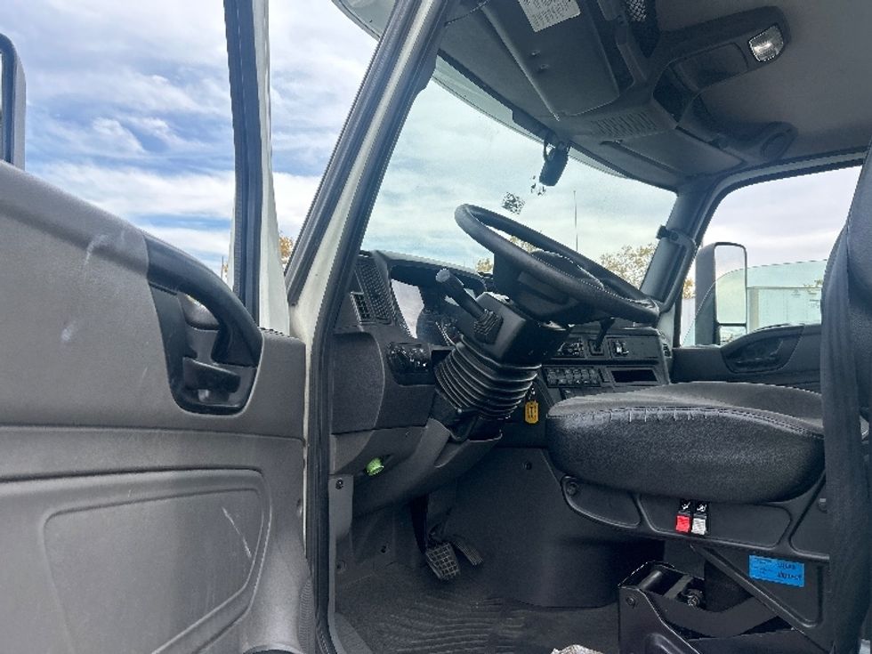Day Cab Tractor-Heavy Duty Tractors-International-2019-LT625-Hayward-CA-212,237\n\t\tmiles-$ 27,500 - Image 9