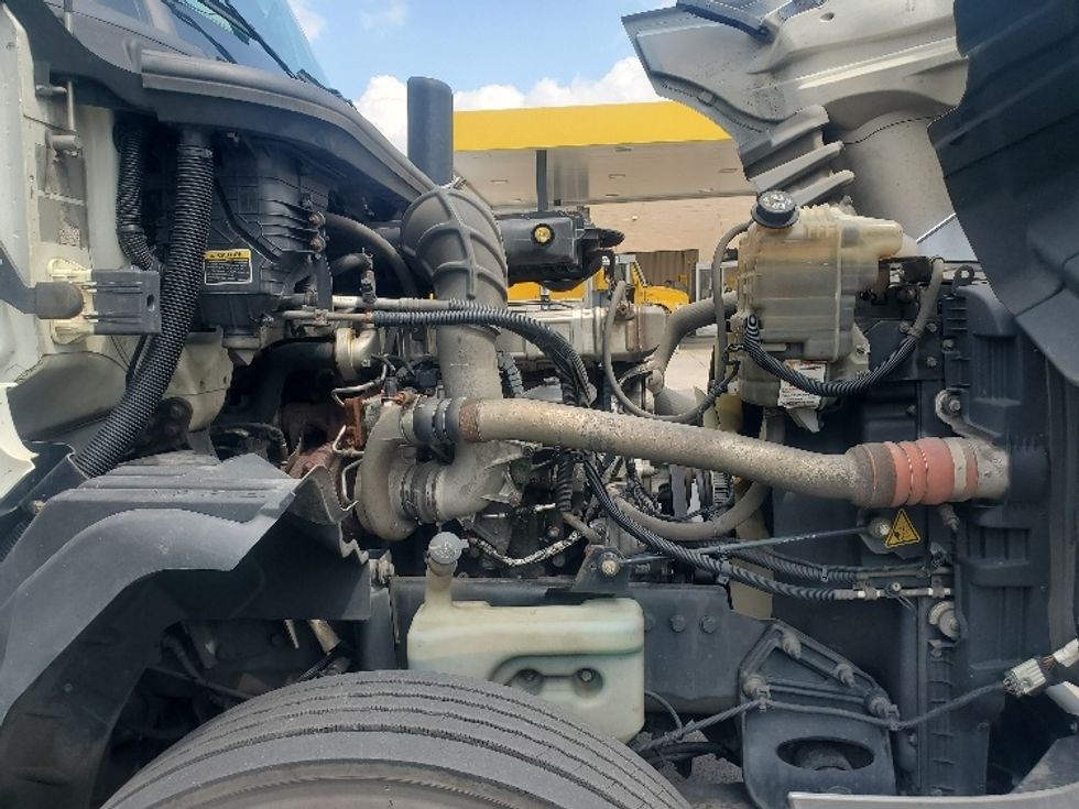 Day Cab Tractor-Heavy Duty Tractors-International-2019-LT625-Hazleton-PA-405,001\n\t\tmiles-$ 24,250 - Image 15