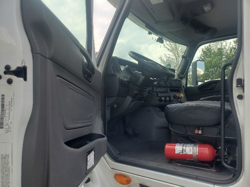 Day Cab Tractor-Heavy Duty Tractors-International-2019-LT625-Hazleton-PA-405,001\n\t\tmiles-$ 24,250 - Image 9