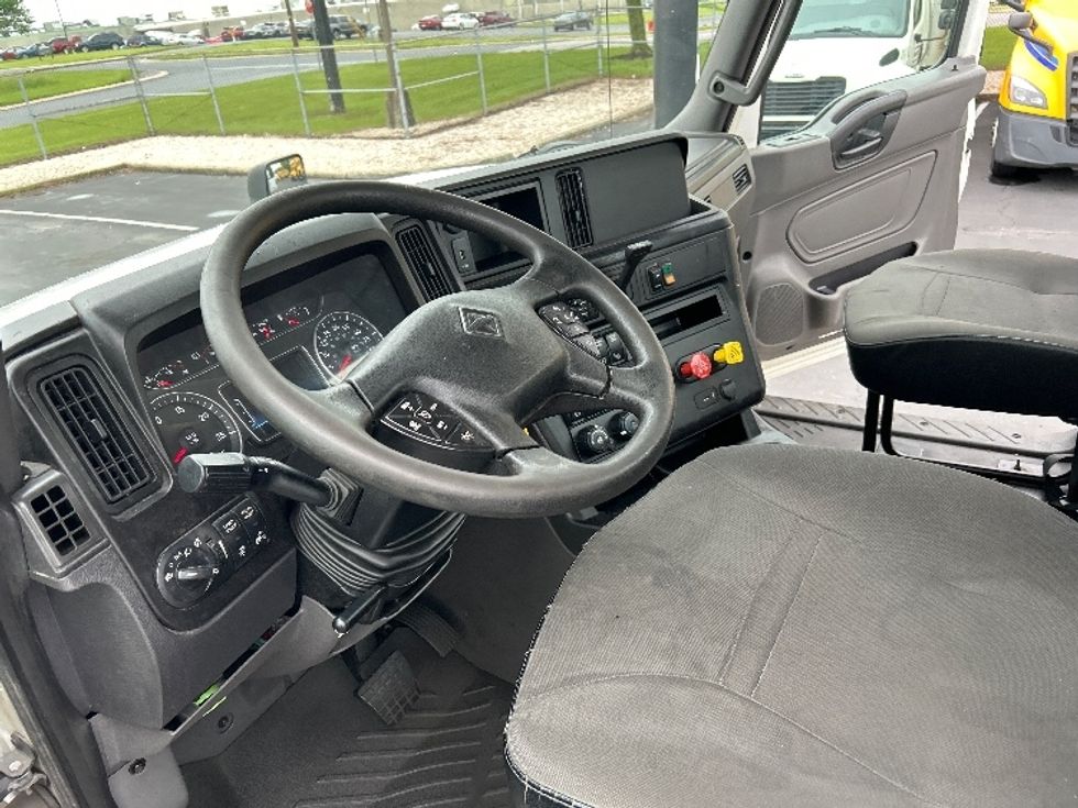 Day Cab Tractor-Heavy Duty Tractors-International-2019-LT625-Hazleton-PA-441,039\n\t\tmiles-$ 22,750 - Image 10