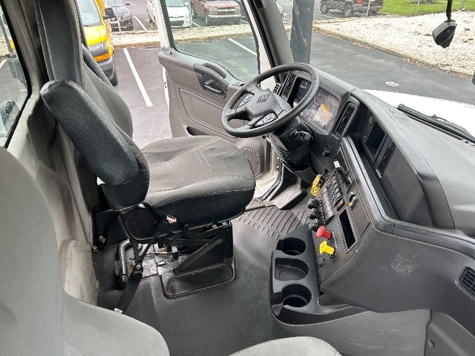 Day Cab Tractor-Heavy Duty Tractors-International-2019-LT625-Hazleton-PA-441,039\n\t\tmiles-$ 22,750 - Image 14