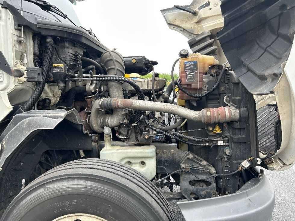 Day Cab Tractor-Heavy Duty Tractors-International-2019-LT625-Hazleton-PA-441,039\n\t\tmiles-$ 22,750 - Image 15
