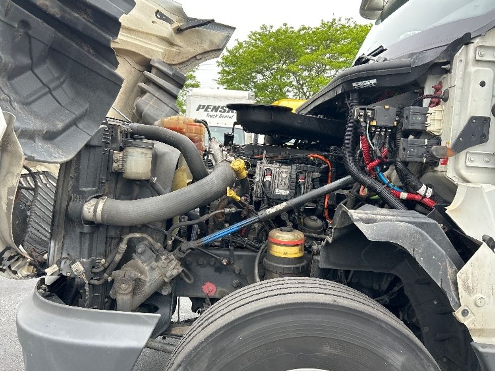 Day Cab Tractor-Heavy Duty Tractors-International-2019-LT625-Hazleton-PA-441,039\n\t\tmiles-$ 22,750 - Image 16