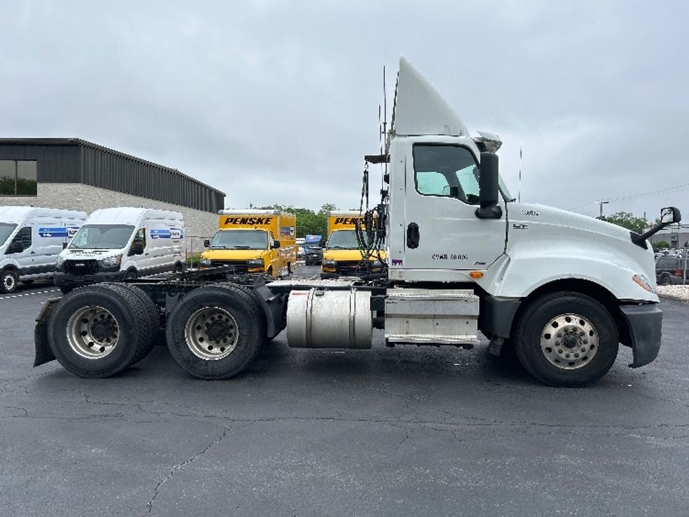 Day Cab Tractor-Heavy Duty Tractors-International-2019-LT625-Hazleton-PA-441,039\n\t\tmiles-$ 22,750 - Image 8