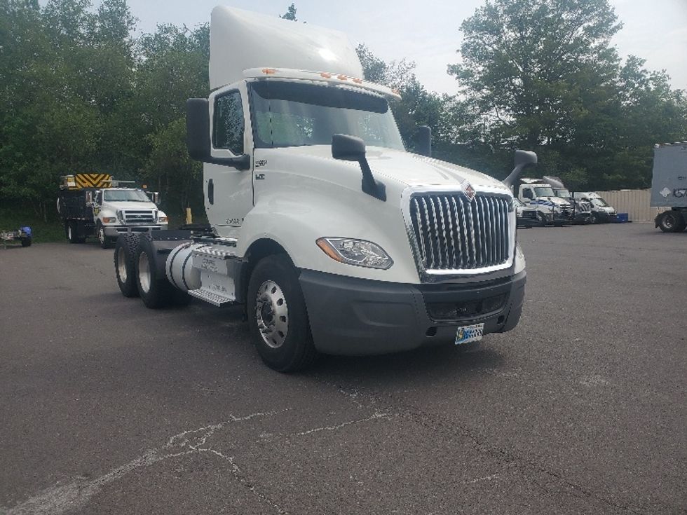 Day Cab Tractor-Heavy Duty Tractors-International-2019-LT625-Hazleton-PA-441,414\n\t\tmiles-$ 23,500 - Image 1