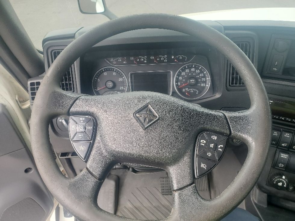 Day Cab Tractor-Heavy Duty Tractors-International-2019-LT625-Hazleton-PA-441,414\n\t\tmiles-$ 23,500 - Image 11