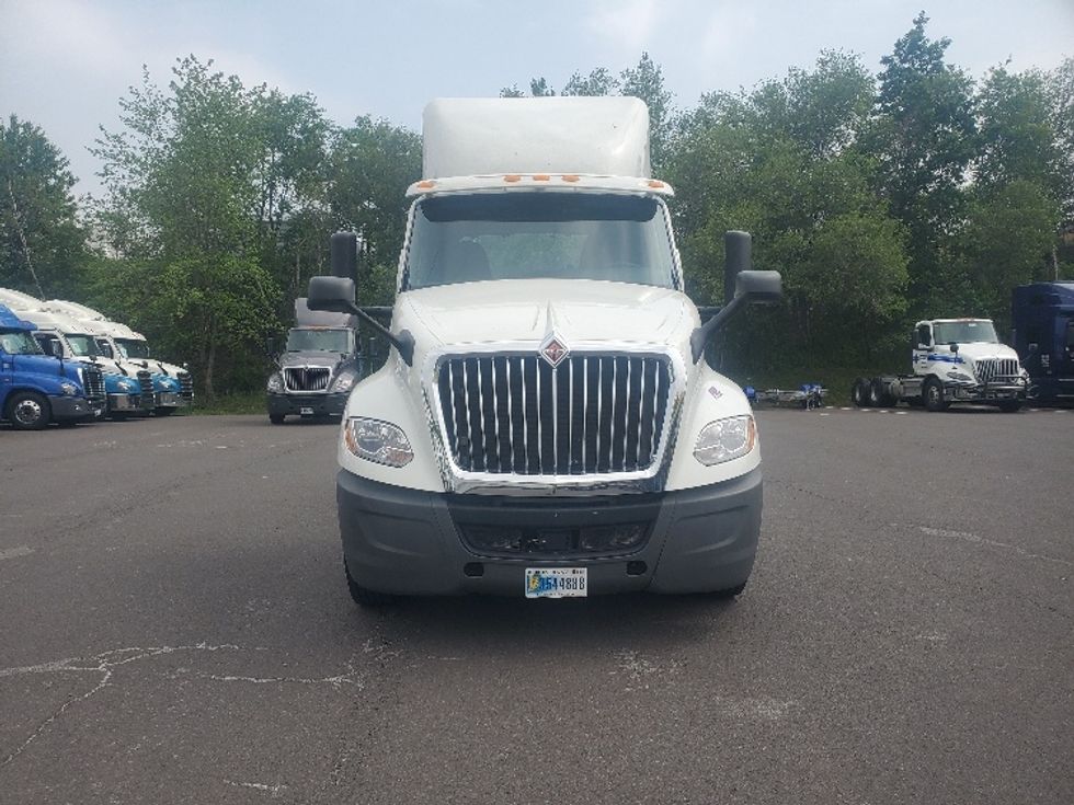 Day Cab Tractor-Heavy Duty Tractors-International-2019-LT625-Hazleton-PA-441,414\n\t\tmiles-$ 23,500 - Image 2