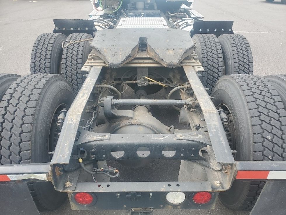 Day Cab Tractor-Heavy Duty Tractors-International-2019-LT625-Hazleton-PA-441,414\n\t\tmiles-$ 23,500 - Image 6