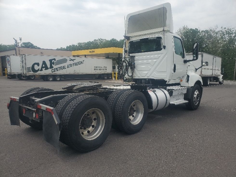 Day Cab Tractor-Heavy Duty Tractors-International-2019-LT625-Hazleton-PA-441,414\n\t\tmiles-$ 23,500 - Image 7