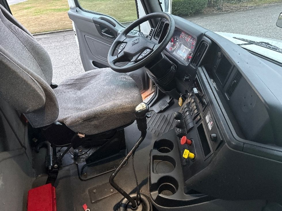 Day Cab Tractor-Heavy Duty Tractors-International-2019-LT625-Homewood-AL-425,337\n\t\tmiles-$ 30,500 - Image 14