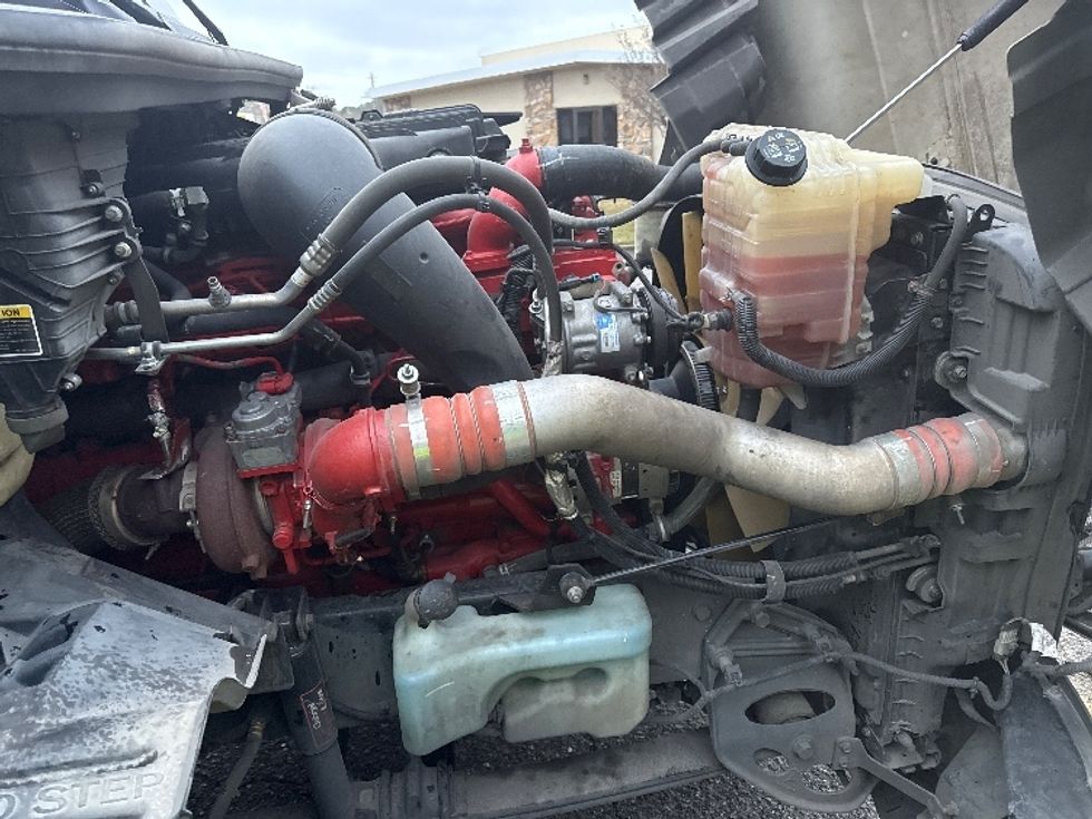 Day Cab Tractor-Heavy Duty Tractors-International-2019-LT625-Homewood-AL-425,337\n\t\tmiles-$ 30,500 - Image 15