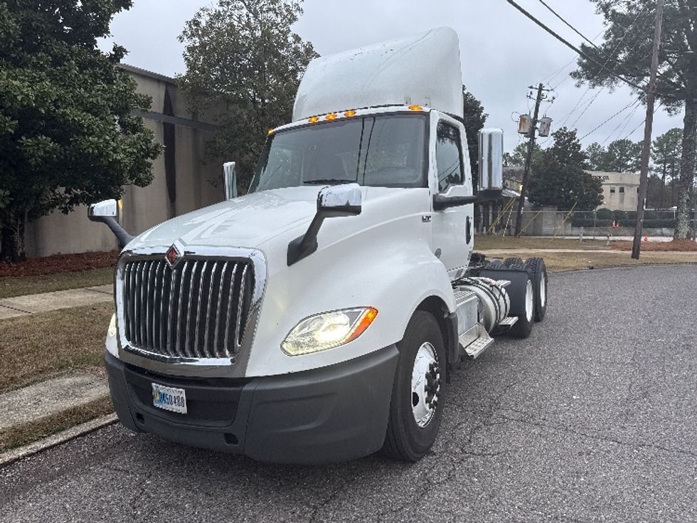 Day Cab Tractor-Heavy Duty Tractors-International-2019-LT625-Homewood-AL-425,337\n\t\tmiles-$ 30,500 - Image 3