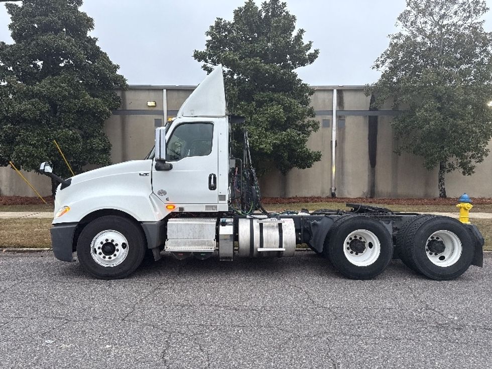 Day Cab Tractor-Heavy Duty Tractors-International-2019-LT625-Homewood-AL-425,337\n\t\tmiles-$ 30,500 - Image 4