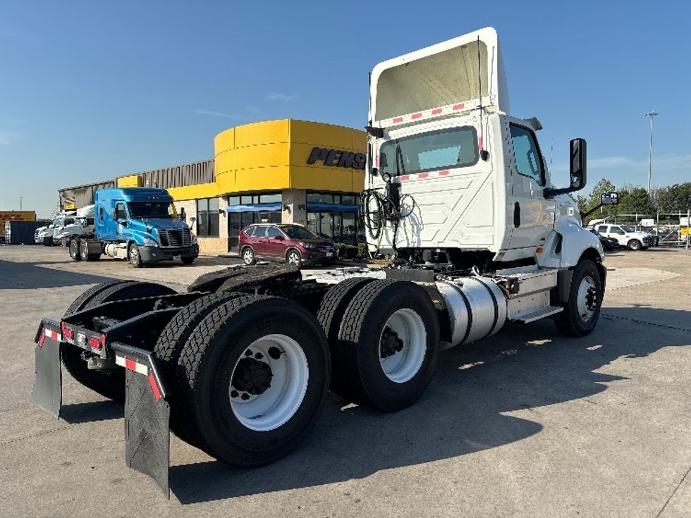 Day Cab Tractor-Heavy Duty Tractors-International-2019-LT625-Houston-TX-233,896\n\t\tmiles-$ 40,250 - Image 7