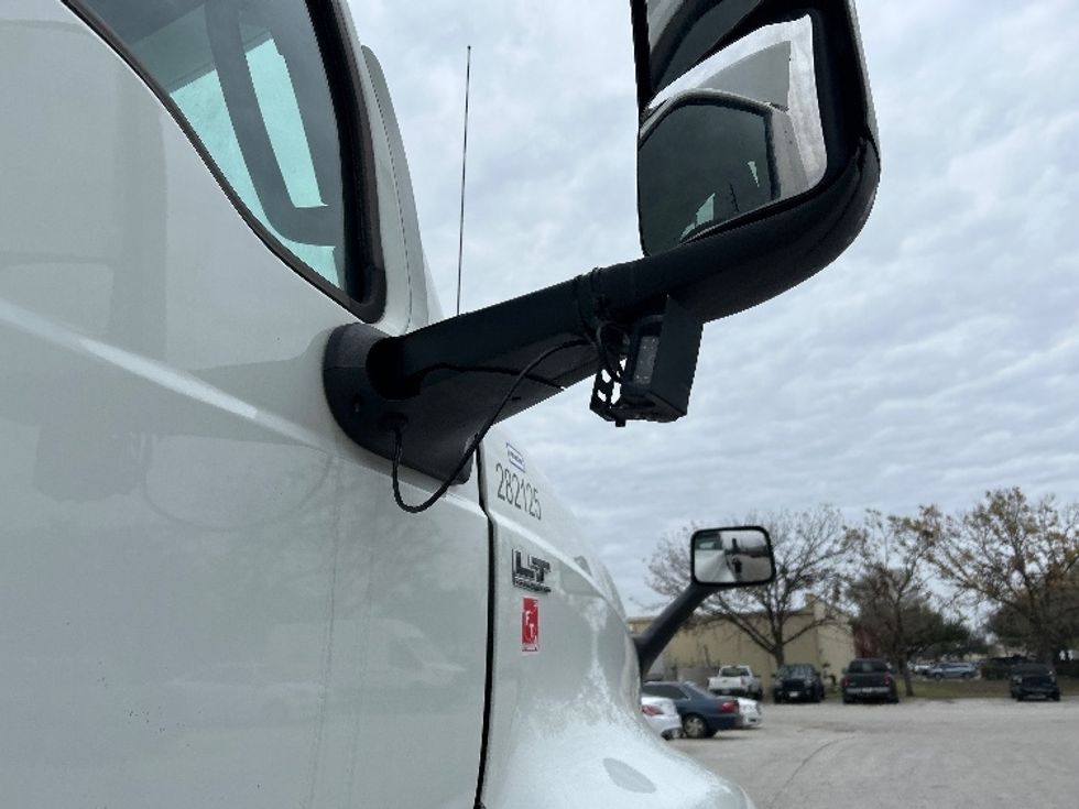 Day Cab Tractor-Heavy Duty Tractors-International-2019-LT625-Houston-TX-315,436\n\t\tmiles-$ 35,000 - Image 18