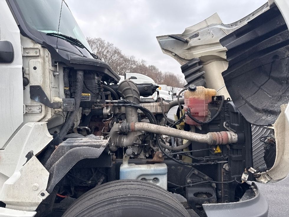 Day Cab Tractor-Heavy Duty Tractors-International-2019-LT625-Indianapolis-IN-557,797\n\t\tmiles-$ 22,000 - Image 15