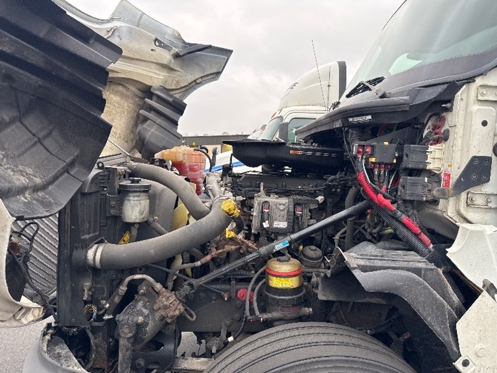 Day Cab Tractor-Heavy Duty Tractors-International-2019-LT625-Indianapolis-IN-557,797\n\t\tmiles-$ 22,000 - Image 16