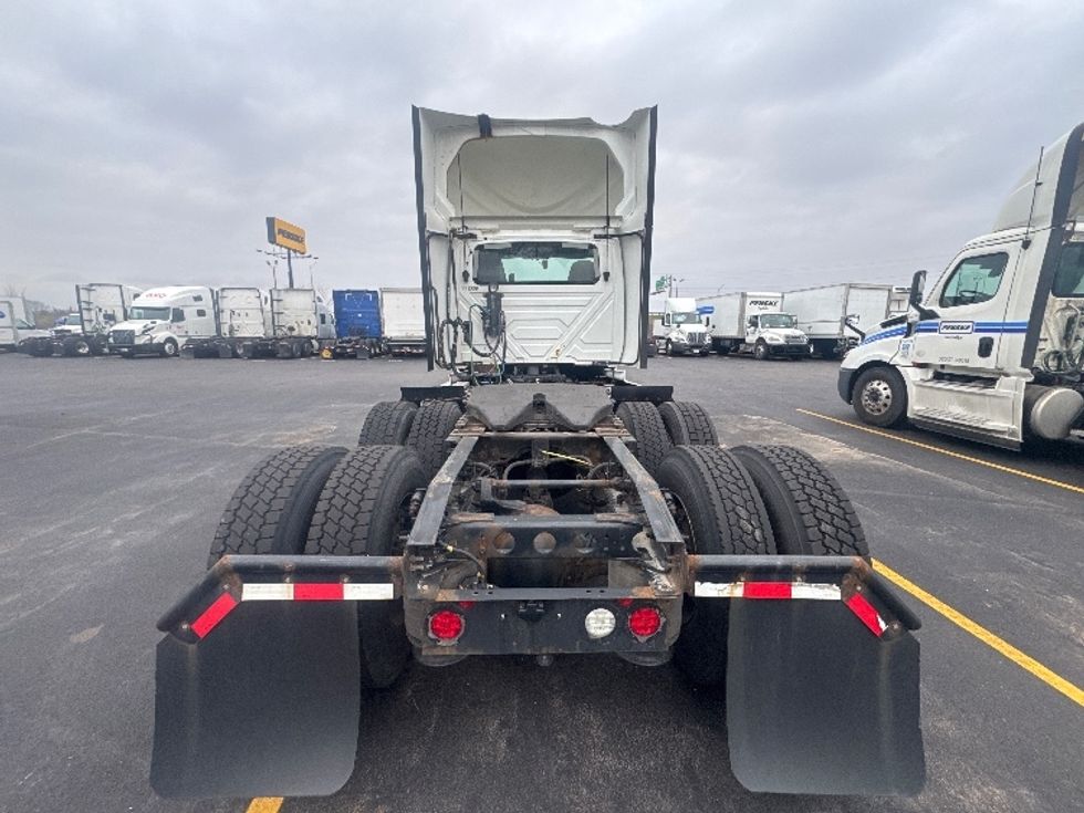 Day Cab Tractor-Heavy Duty Tractors-International-2019-LT625-Indianapolis-IN-557,797\n\t\tmiles-$ 22,000 - Image 6