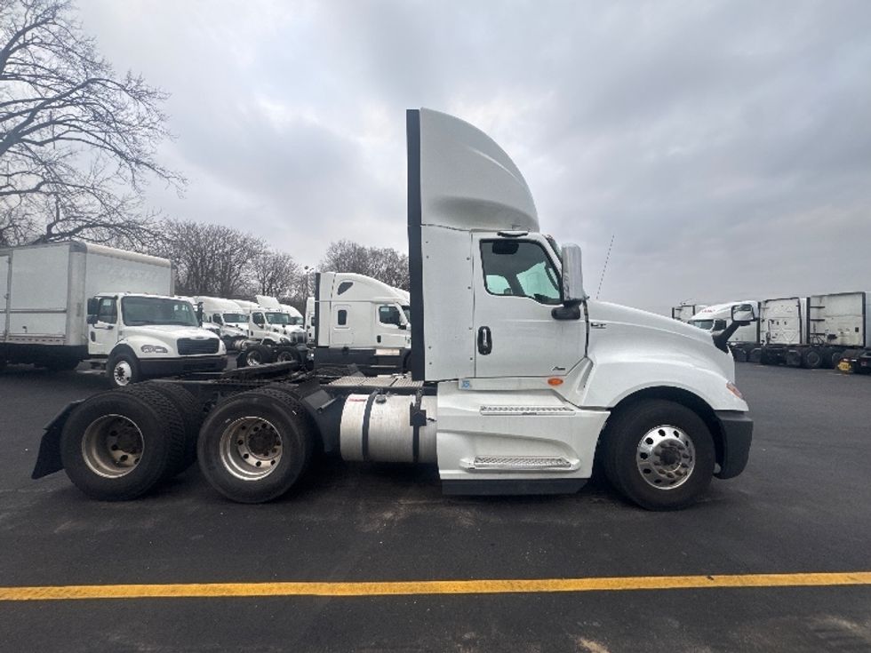 Day Cab Tractor-Heavy Duty Tractors-International-2019-LT625-Indianapolis-IN-557,797\n\t\tmiles-$ 22,000 - Image 8