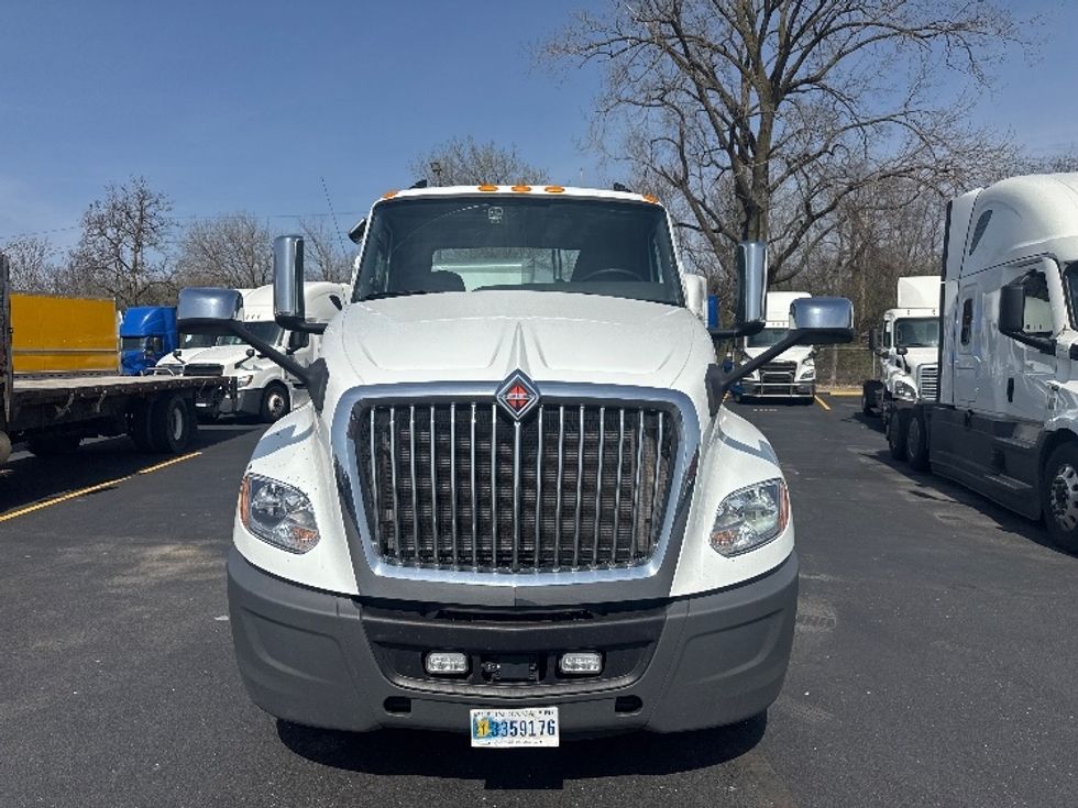 Day Cab Tractor-Heavy Duty Tractors-International-2019-LT625-Indianapolis-IN-596,859\n\t\tmiles-$ 22,000 - Image 2
